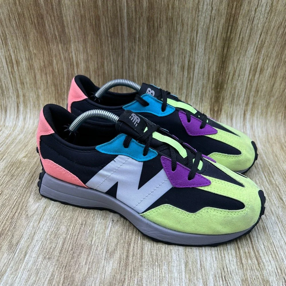 New Balance 327 Sneakers Women's Size 7 Black Multi-Color Retro Suede GS327EA